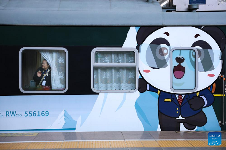 Passenger boarding the Panda Train at Guiyang on 8 May 2024
